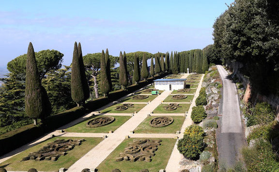 pápai palota kert lead