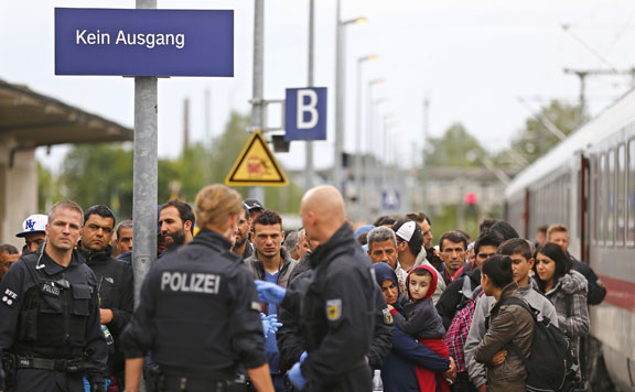 Forrás: mh migránsok 20150916