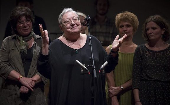 molnár piroska lead