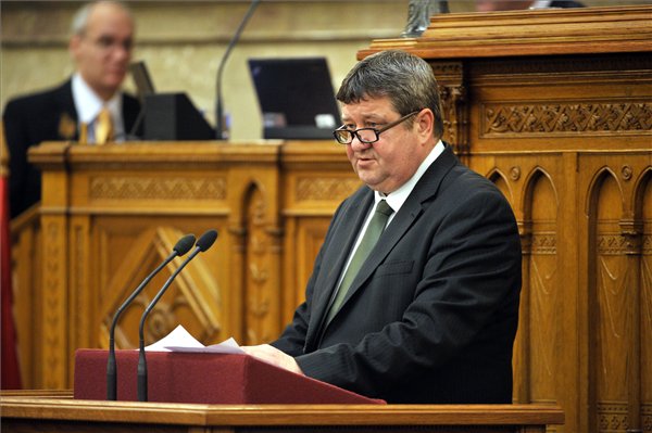 tállai zárszámadás lead