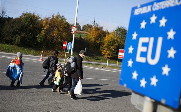 Fotó: mh Ausztria újra meghosszabbítja a határellenőrzést magyar és szlovén határszakaszán