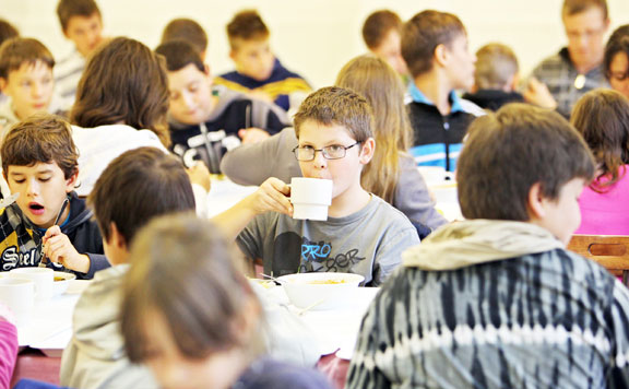 Forrás: mh iskolás gyermekek 20151026