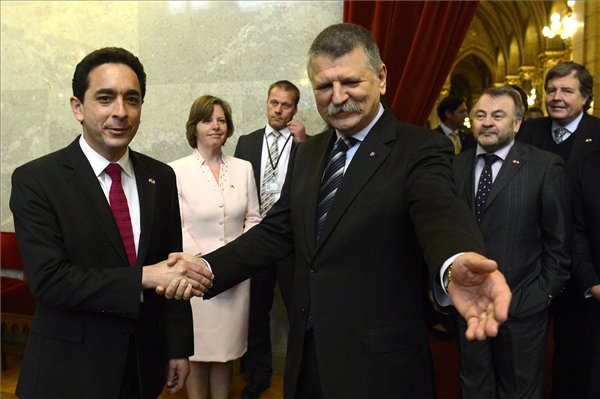 kövér-chile