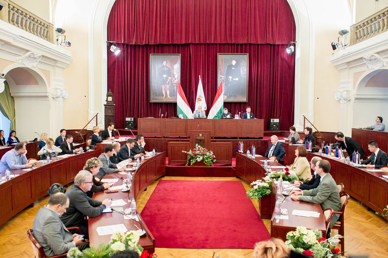 közgy