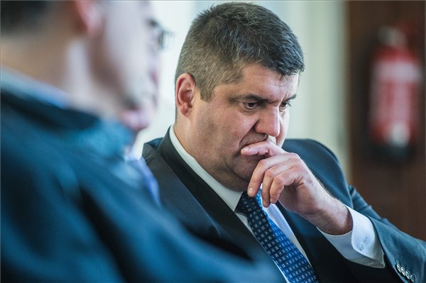 hagyó per lead