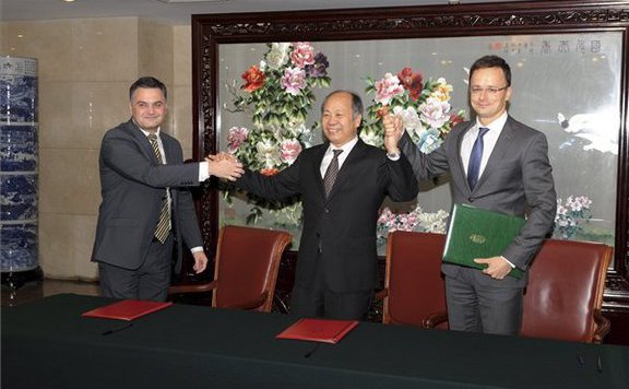szijjártó_peking576