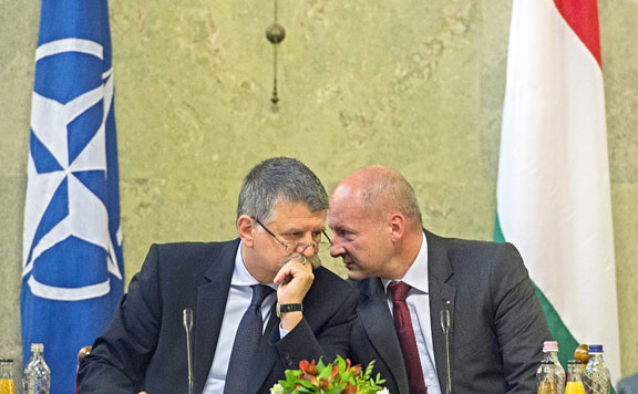 Kövér László és Simicskó István 20151128