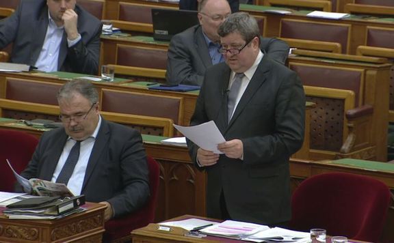 tállai parlament screen