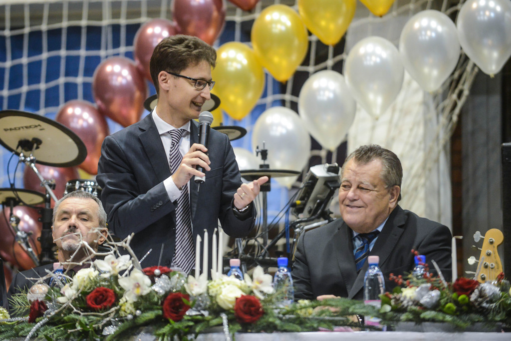 Videoton évzáró
