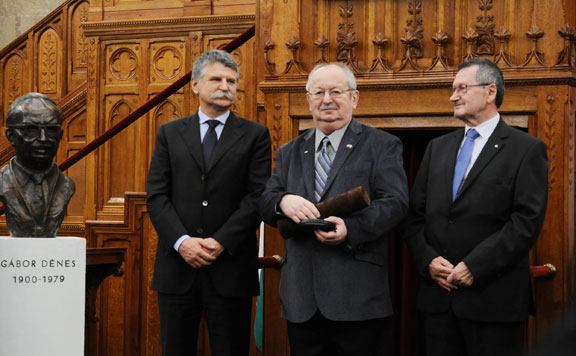 gabor-denes-dij