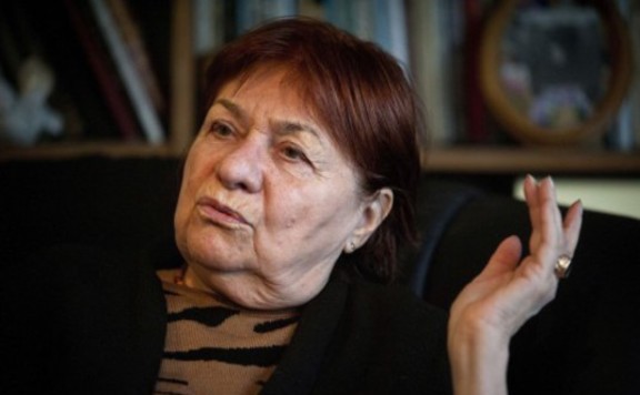 mészáros márta lead