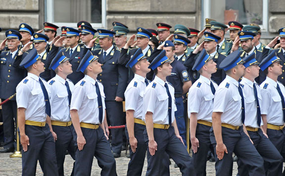 Forrás: mh Tisztavatas
