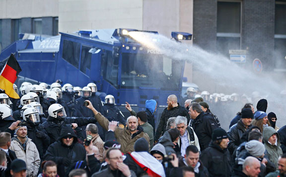Forrás: mh Pegida demonstráció 20160111