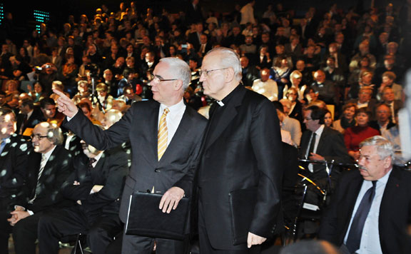 Forrás: mh Erdő Péter 20160115
