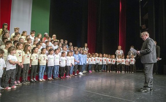 Forrás: mh szaval576