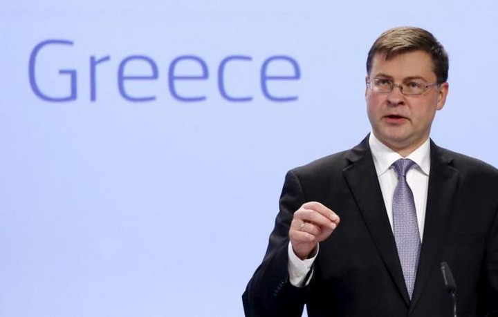 Dombrovskis: Új pénzügyi alapokra van szükség
