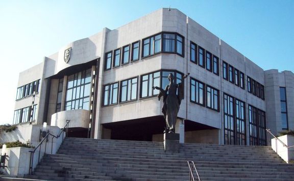 pozsonyi parlament576x356