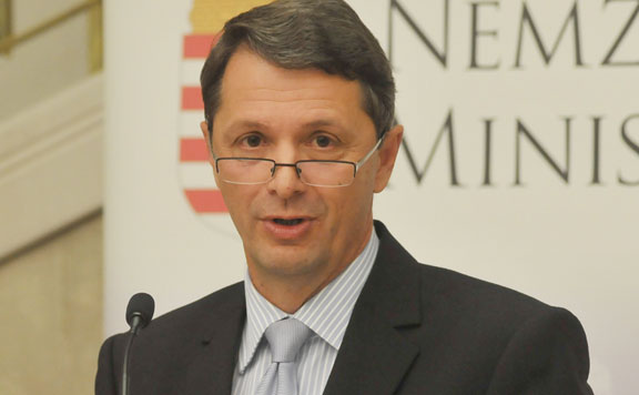 Forrás: mh Cseresnyés Péter 20160206
