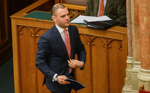 Forrás: mh Csepreghy Nándor 20160217