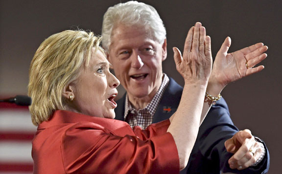 Az amerikai választási bizottság megbüntette Clinton választási kampánycsapatát