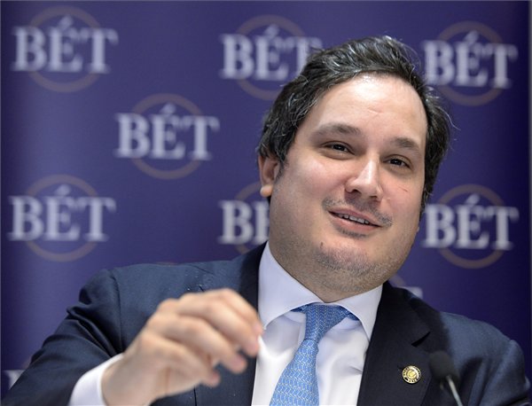 bét nagy márton lead