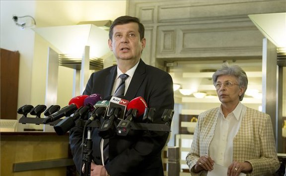 Sipos-Gallóné576x356