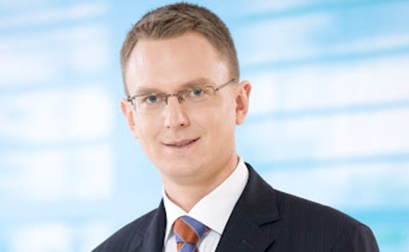 Rétvári Bence_lead