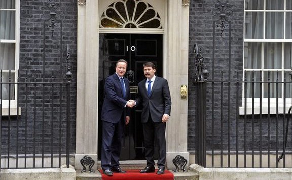 Forrás: mh cameron-áder lead