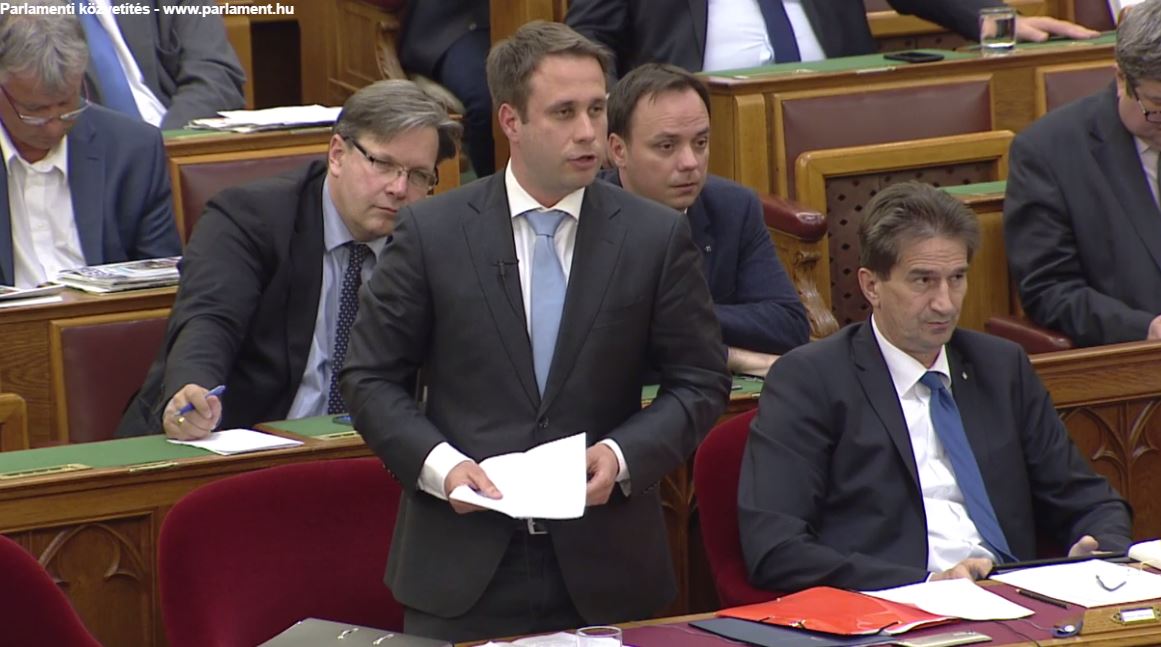 dömötör csaba scr