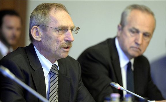 Pintér-meghallg576x356