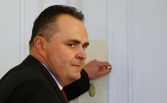 osztrák védelmi min reuters lead