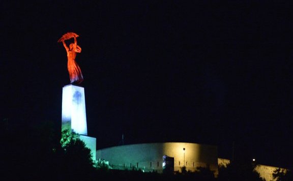 Forrás: mh olimpia_szabadság szobor_MTI_lead