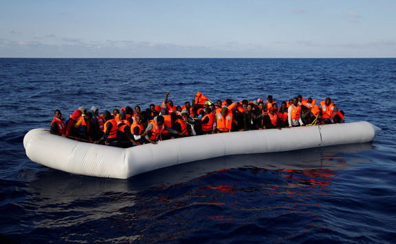 Forrás: mh migráns hajó_tenger_Reuters_lead