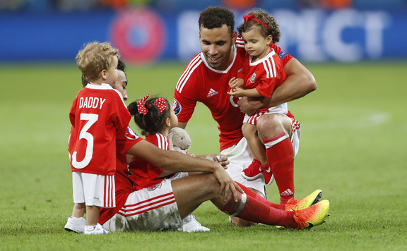 wales_gyerekek_reuters_lead