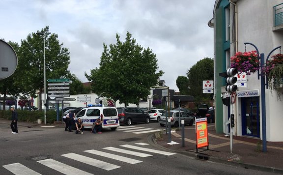 túszejtés_templom_franciaország