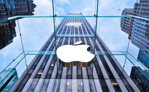 Töltővel vagy anélkül: mire készül az Apple?