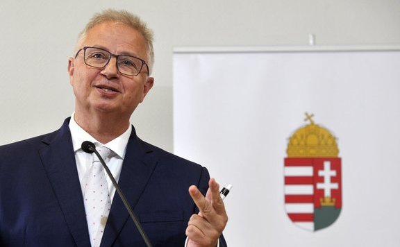 trócsányi_lead