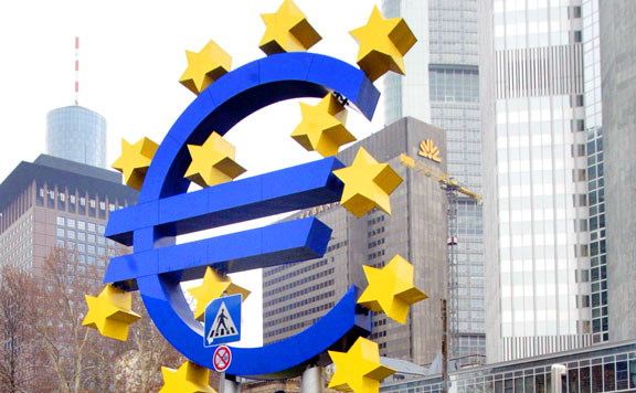 Romló euróövezeti gazdasági teljesítményre számít az Európai Központi Bank