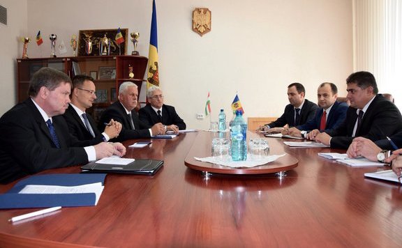 szijjártó moldovában lead