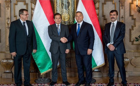 Orbán Suzuki