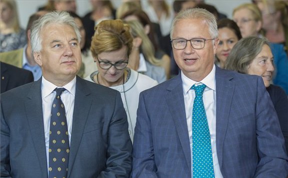 semj-tró576x356