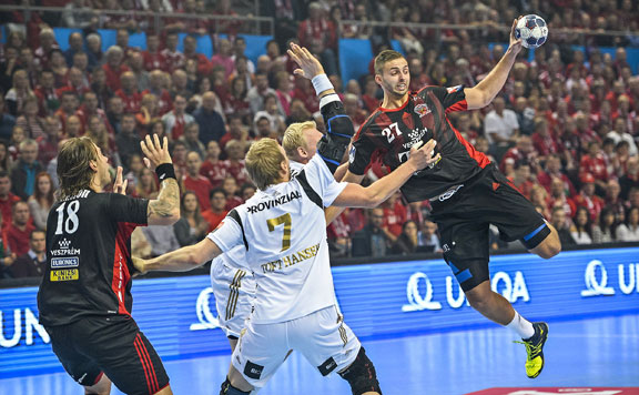 Forrás: mh Ancsin Gábor 20161017