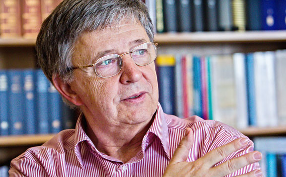 Fotó: MH Lovász László, Abel-díjjal kitüntetett matematikus