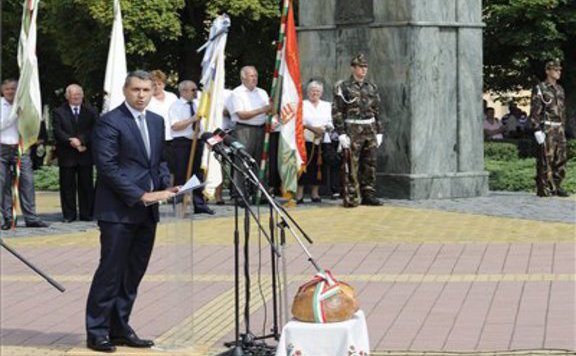 lead lázár