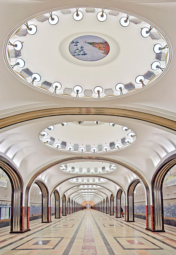 Forrás: mh Mayakovskaya_Metro_Station