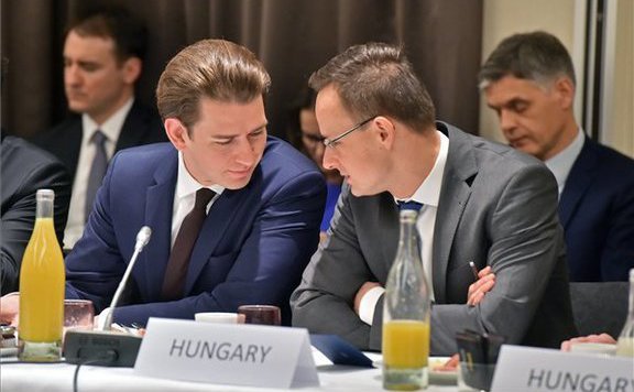szijjártó_kurz576