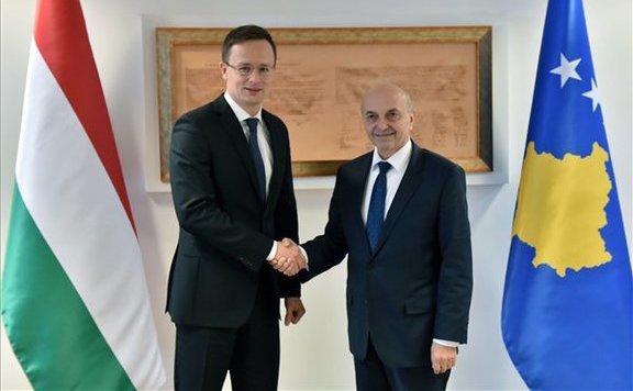 szijjártó_pristina576