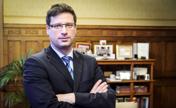 Gulyás Gergely 20161229