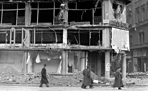 Forrás: mh 13o-Fortepan