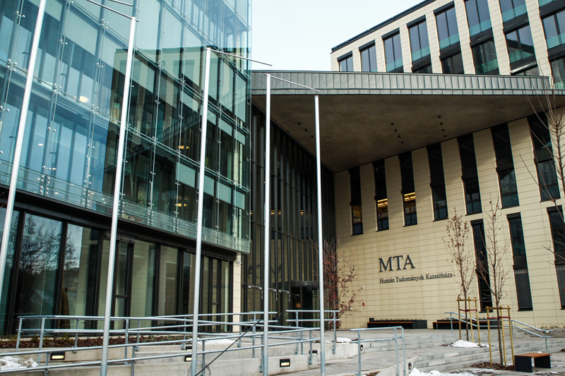 Harom Es Felmilliardbol Ujulhat Meg Az Mta Kiserleti Orvostudomanyi Kutatointezet